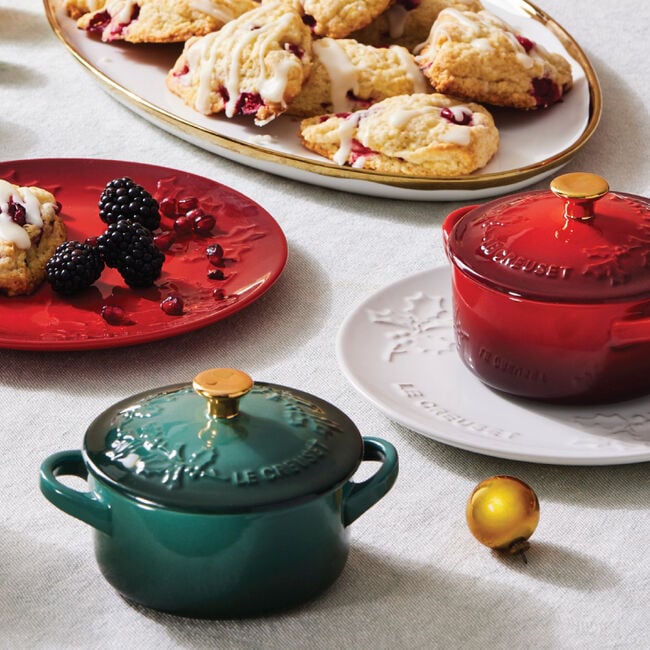 Le Creuset Holly Christmas