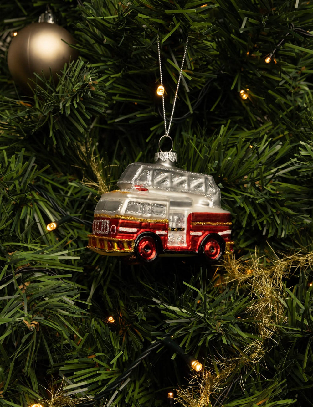 Nordic Light Weihnachtskugel Feuerwehrauto 9 cm