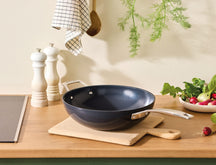 Le Creuset Wok Pan Essential Antihaft-Keramik – ø 32 cm / 6,0 Liter – Keramik-Antihaftbeschichtung