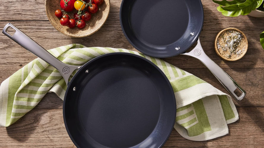 Le Creuset Bratpfanne Essential Antihaft-Keramik – ø 26 cm – Keramik-Antihaftbeschichtung