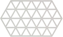 Zone Denmark Topfuntersetzer Triangles - Warmes Grau - 24 x 14 cm