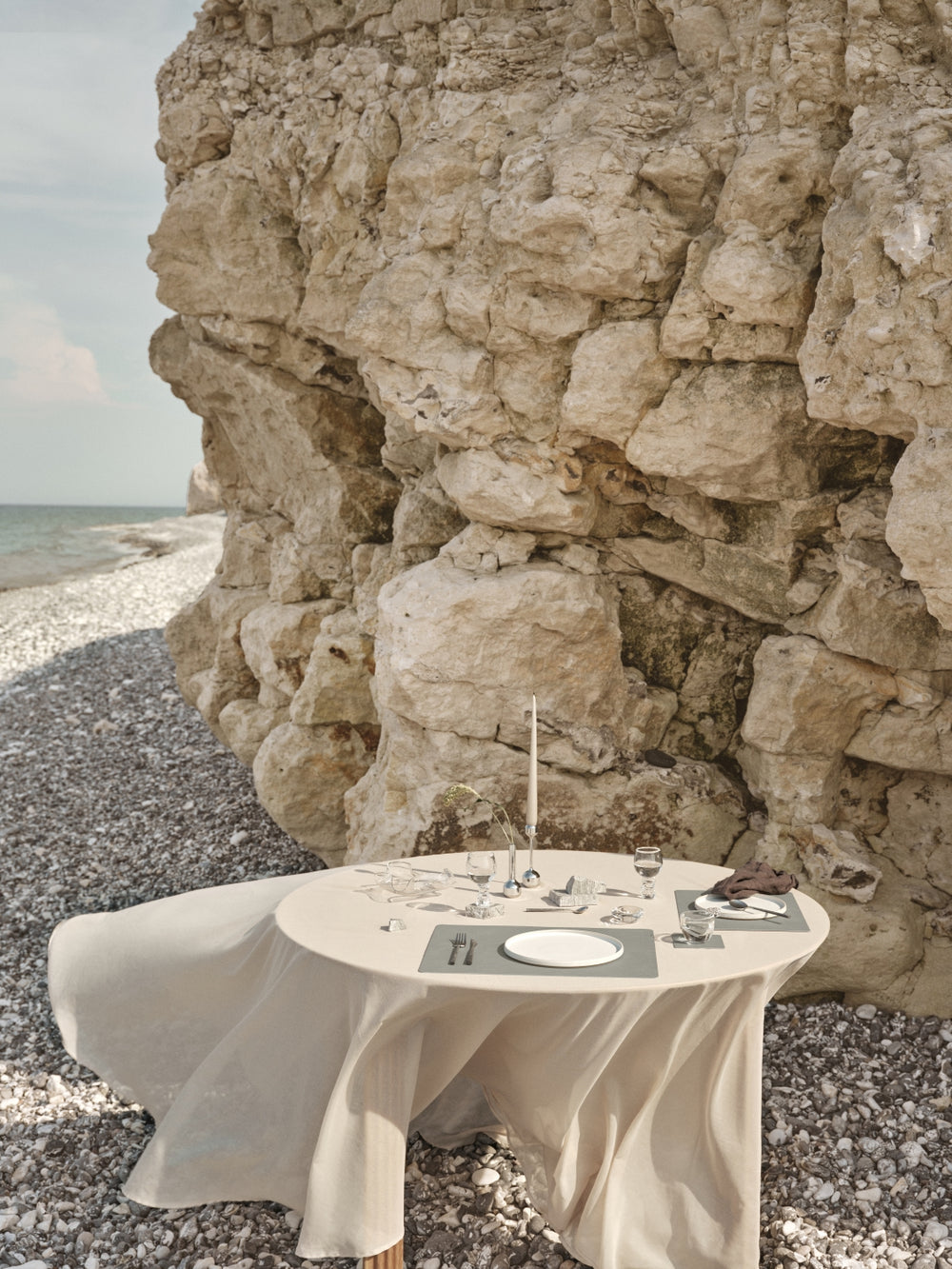 LIND DNA Tischsets Nupo - Leder - Flintgrau - 45 x 35 cm - 2 Stück