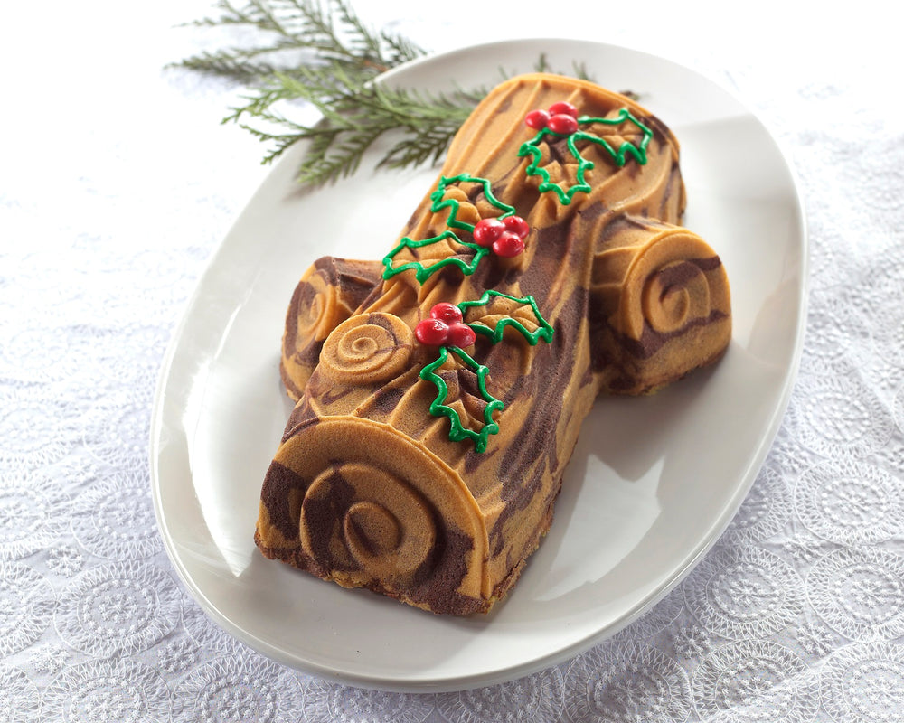 Nordic Ware Backform Buche De Noel Silber 35 x 21 cm / 2.1 Liter