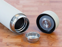 Sareva Thermosflasche - mit herausnehmbarem Filter - Creme - 500 ml