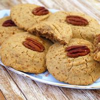 Glutenfreie Buchweizenkekse mit Anis und Pekannuss