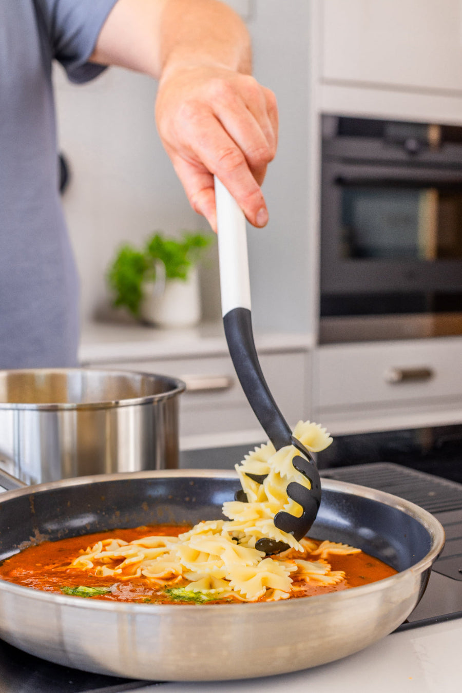 KitchenAid Spaghettilöffel Classic Porzellanweiß 34cm - Pastaheber