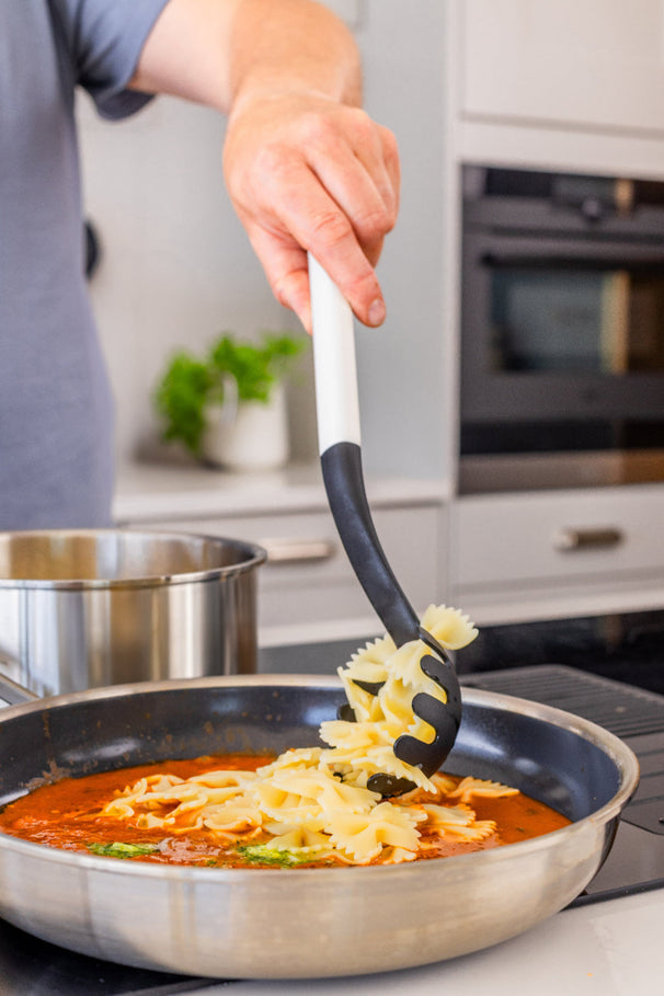 KitchenAid Spaghettilöffel Classic Porzellanweiß 34cm - Pastaheber