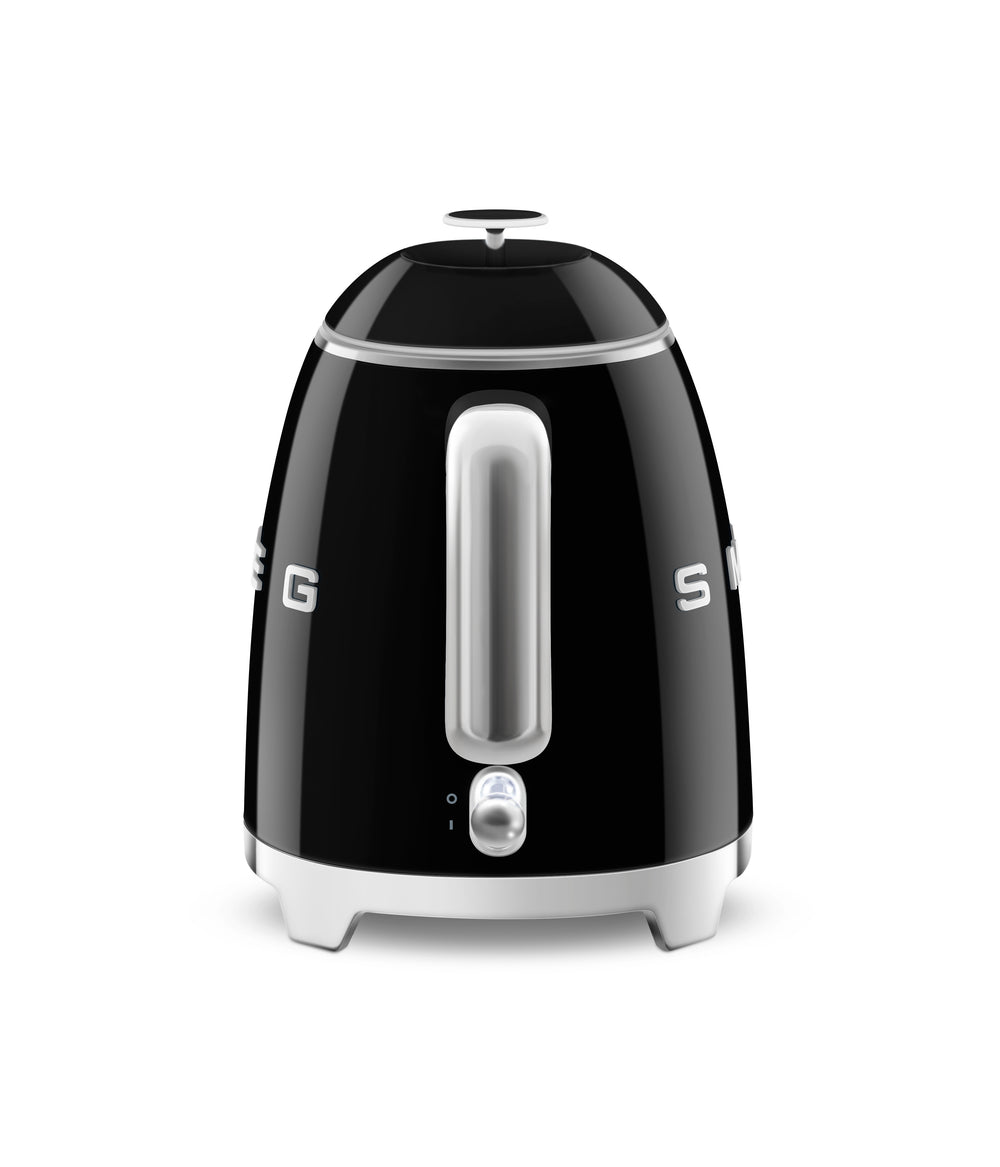 SMEG Wasserkocher Mini – 1400 W – Schwarz – 800 ml – 3 Tassen – KLF05BLEU