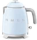 SMEG Wasserkocher Mini – 1400 W – Pastellblau – 800 ml – 3 Tassen – KLF05PBEU