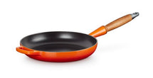 Le Creuset Bratpfanne Signature Ofenrot - ø 28 cm / 2.6 Liter - Emaillierte Antihaftbeschichtung