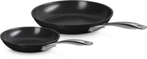 Le Creuset Essential antihaftbeschichtetes Keramik-Set mit 2 Bratpfannen 24 cm/28 cm