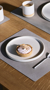 LIND DNA Tischsets Nupo - Leder - Hellgrau 45 x 35 cm - 2 Stück