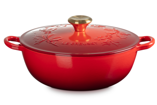 Le Creuset Marmite Kasserolle mit goldfarbenem Knopf – Holly Christmas – Kirschrot – ø 26 cm / 4,1 Liter