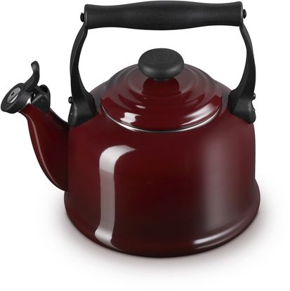 Le Creuset Wasserkessel / Flötenkessel Tradition - Induktion - Garnet - 2.1 Liter