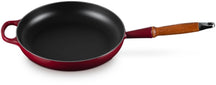 Le Creuset Bratpfanne Signature – Garnet – ø 28 cm / 2.6 Liter – emaillierte Antihaftbeschichtung