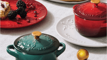 Le Creuset Mini-Bräter/Schmorpfanne – Holly Christmas – Kirschrot – ø 10 cm