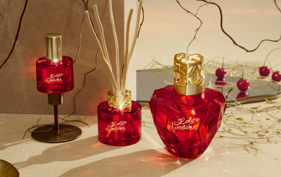 Maison Berger Geschenkset Duo Lolita Lempicka Sweet - Duftstäbchen 80 ml &amp; Raumspray 50 ml - Rot