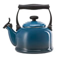 Le Creuset Wasserkessel / Flötenkessel Tradition - Induktion - Deep Teal - 2.1 Liter