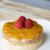 Roher veganer Mango-Käsekuchen