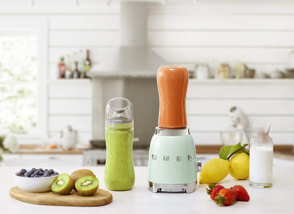 SMEG Smoothie Blender – kompakt – Wassergrün – 600 ml – PBF01PGEU