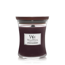 WoodWick Duftkerze Medium Spiced Blackberry - 11 cm / ø 10 cm