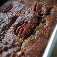 Bananenbrot mit Pekannüssen