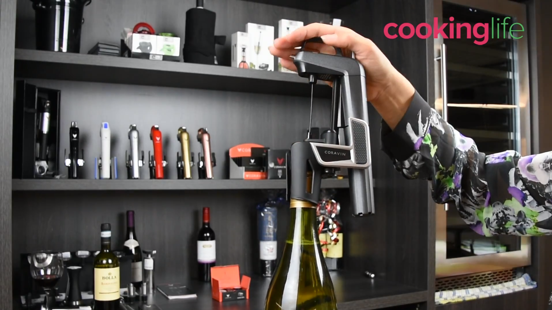 Wie reinigt man das Coravin-Weinsystem?