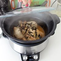 Ganzes Hähnchen im Slow Cooker