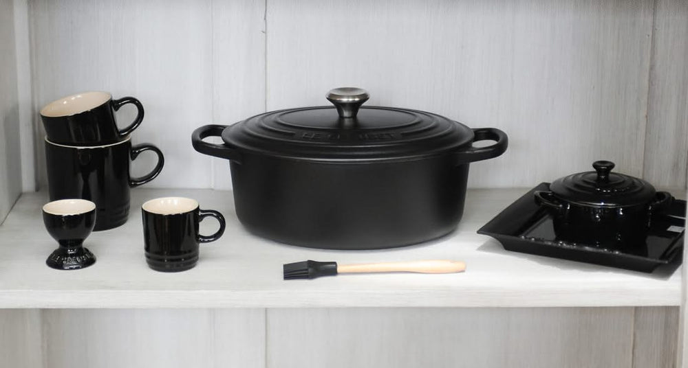 Le Creuset Bräter Oval Signature Matt Schwarz - ø 27 cm / 4.1 liter