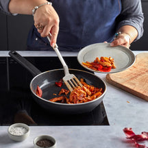 Demeyere Bratpfanne Alu Comfort 3 Ceraforce ø 28 cm - keramische Antihaftbeschichtung