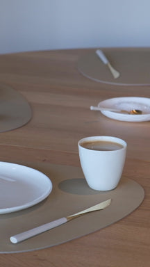 LIND DNA Tischsets Nupo - Leder - Khaki - 45 x 35 cm - 2 Stück