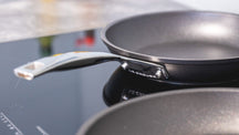 Le Creuset Bratpfannenset Les Forgées TNS - ø 24 und 28 cm - Standard-Antihaftbeschichtung