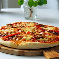 Vegetarische Pizza mit Paprika